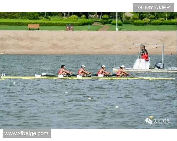 中国赛艇男队八人艇冲金成功,历史首次